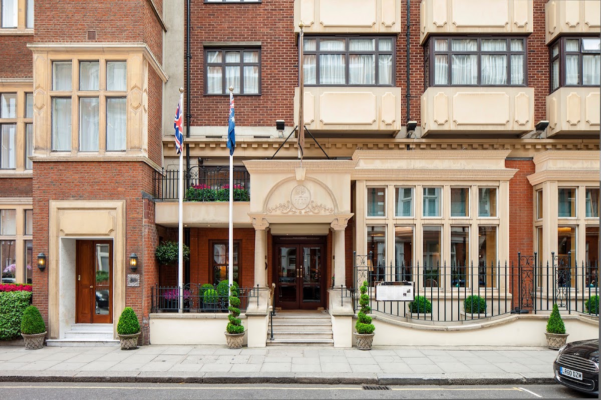 The Capital Hotel, Apartments and Townhouse
