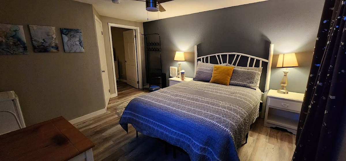 Creekside Retreat Inn & Suites photo 2