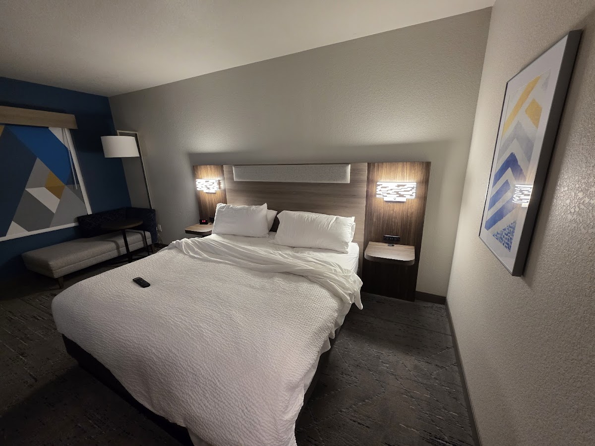 Holiday Inn Express & Suites Laramie West by IHG