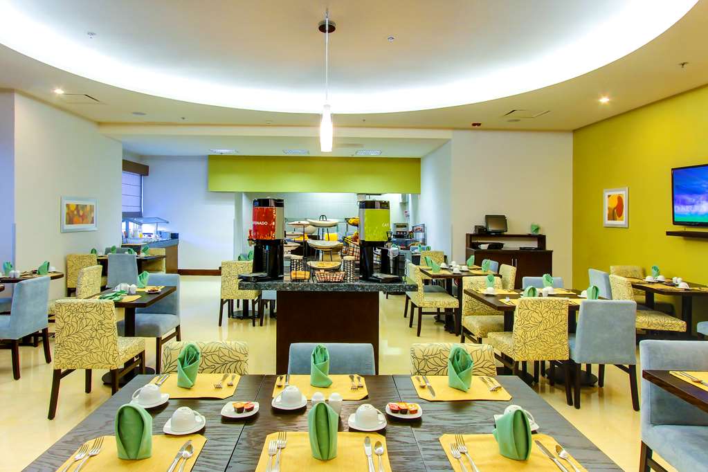 Hilton Garden Inn Queretaro photo 3