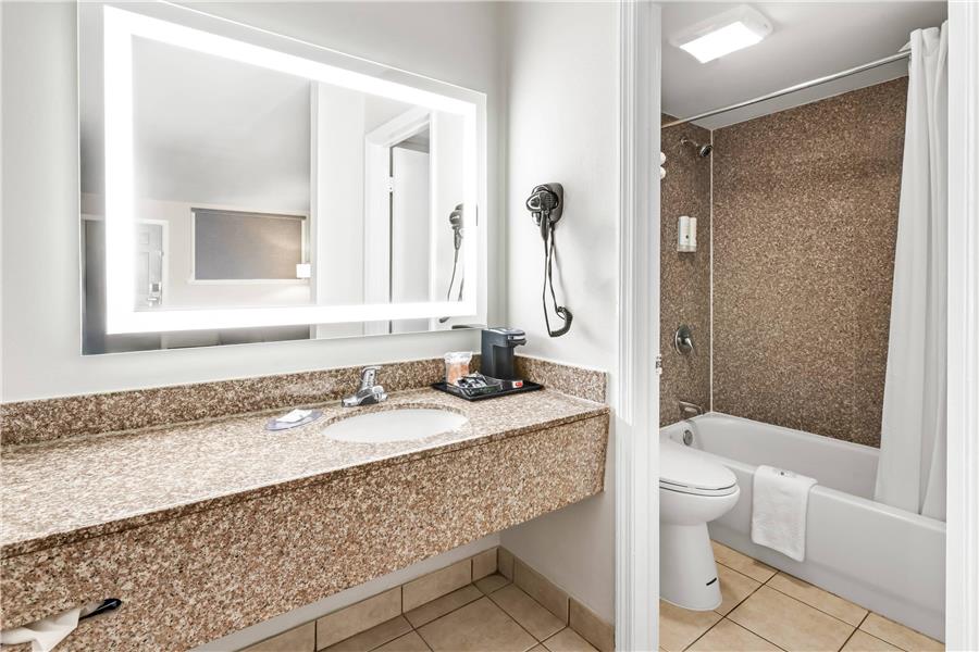 Quality Inn Harvey - New Orleans photo 3