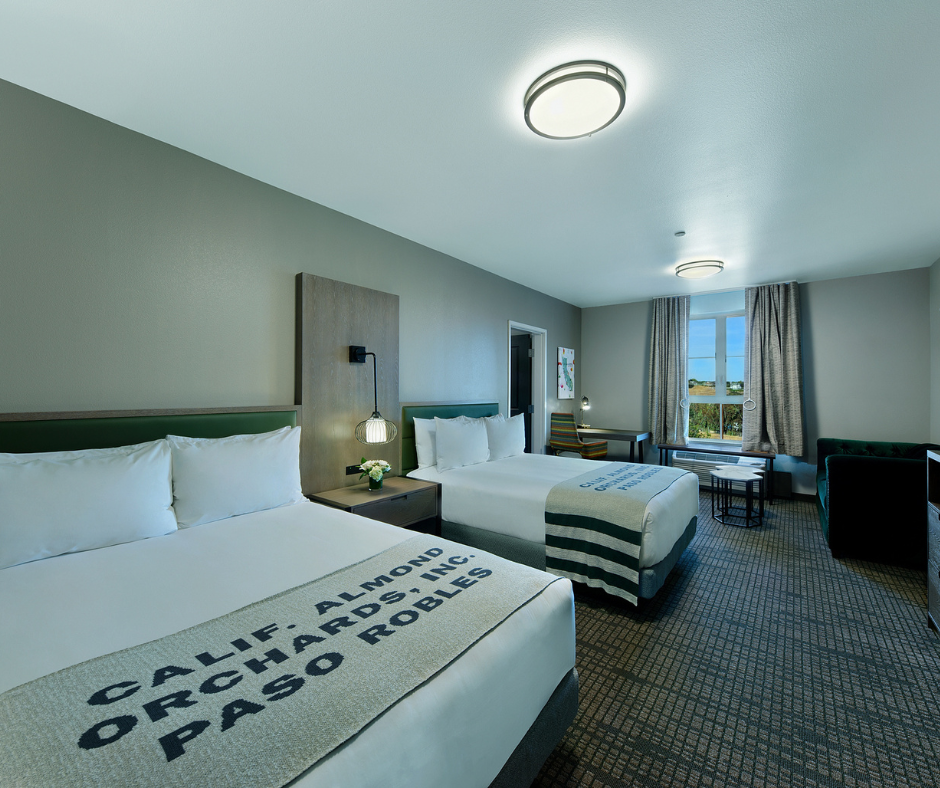 Oxford Suites Paso Robles photo 2
