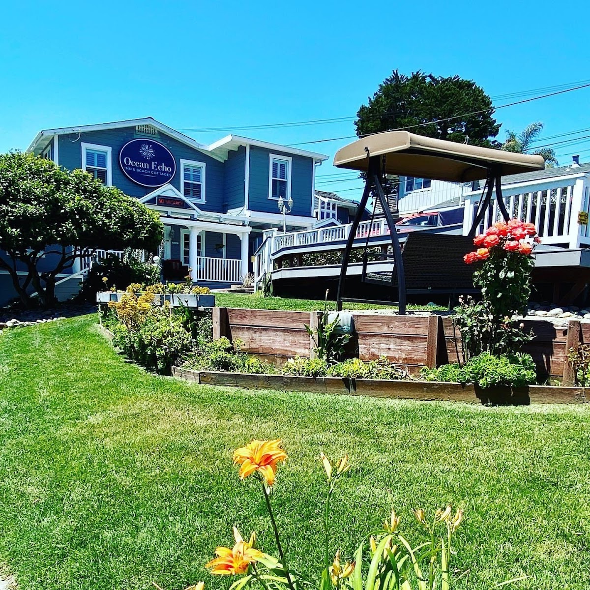 Ocean Echo Inn & Beach Cottages