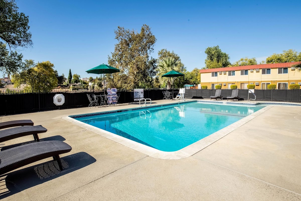 Travelodge by Wyndham Red Bluff South of Redding photo 3