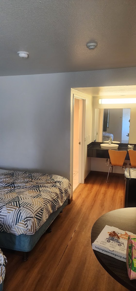 Motel 6 Ventura, CA - Downtown photo 3
