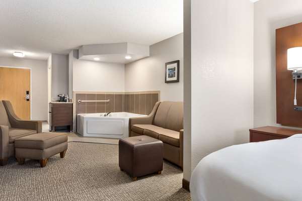 Country Inn & Suites by Radisson, Stillwater, MN photo 2
