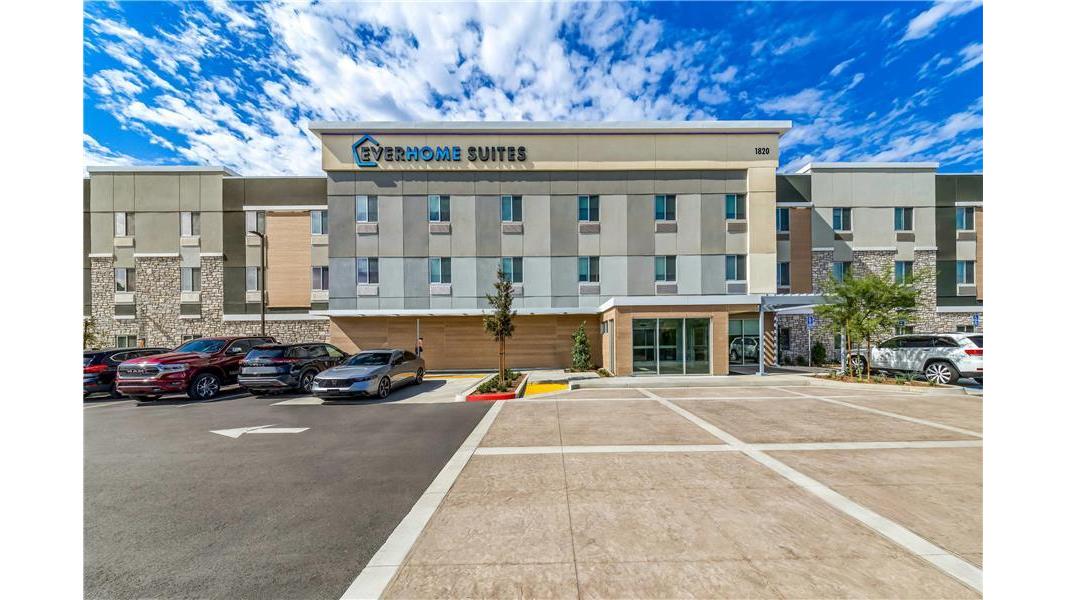 Everhome Suites Ontario