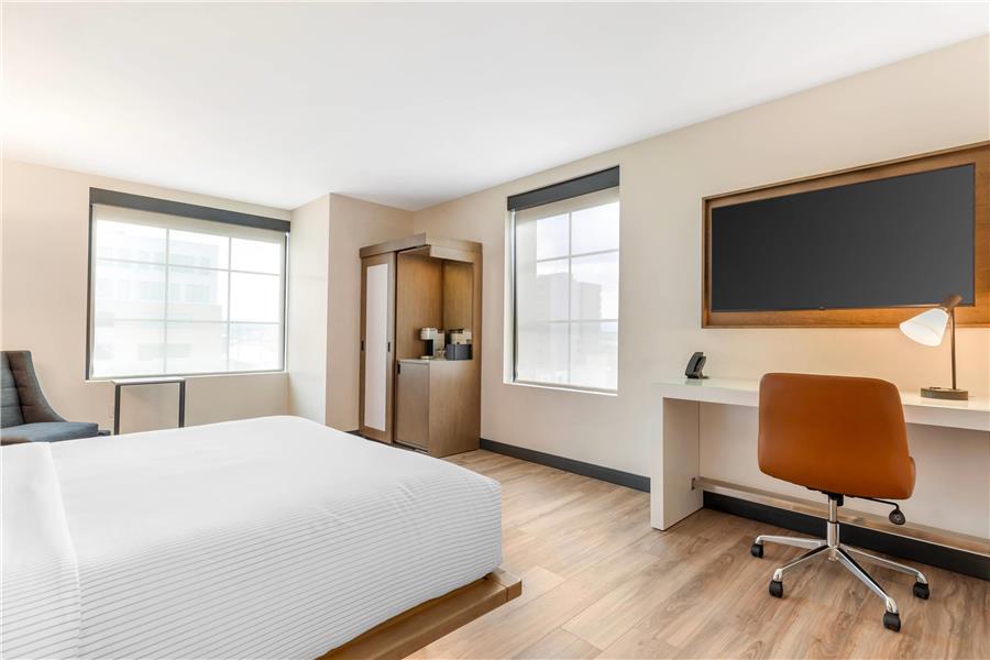 Cambria Hotel Denver Downtown RiNo photo 2