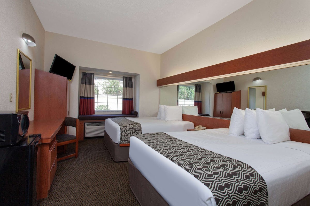 Microtel Inn & Suites by Wyndham Lady Lake/The Villages photo 2