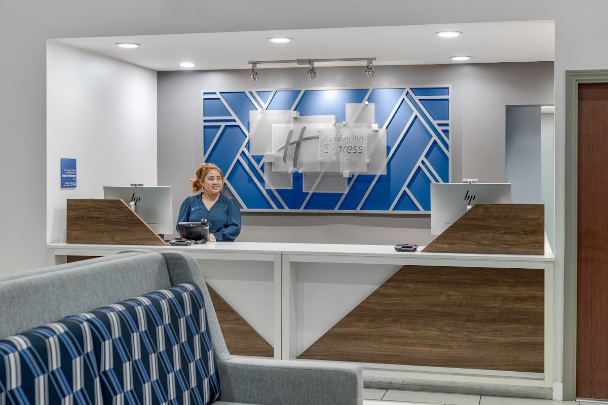 Holiday Inn Express & Suites San Dimas by IHG photo 3