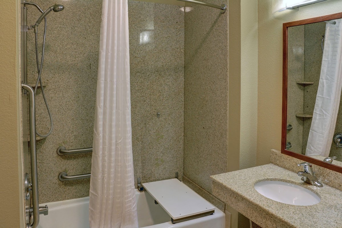 Candlewood Suites Texarkana, an IHG Hotel photo 3