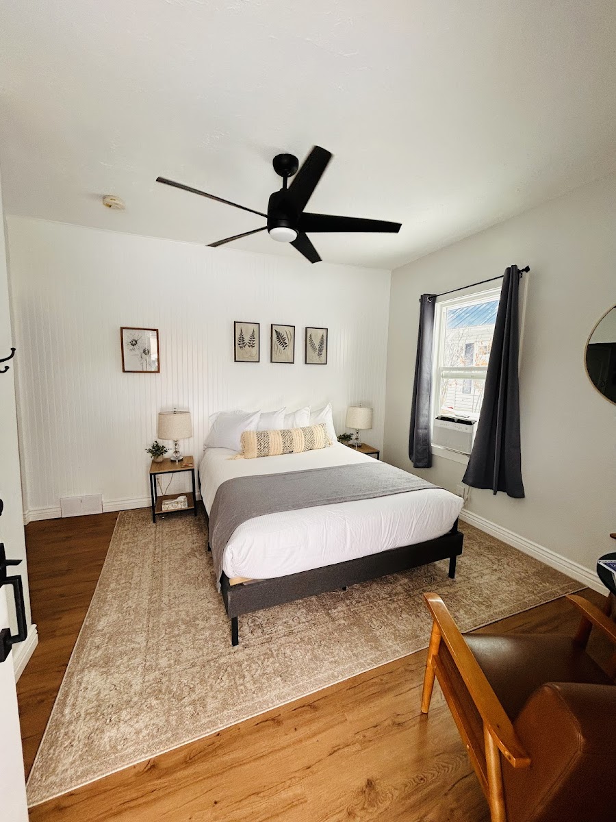 Blue Jay Inn photo 2