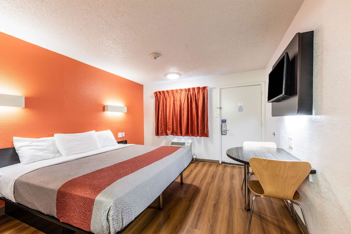 Motel 6 North Richland Hills, TX photo 2