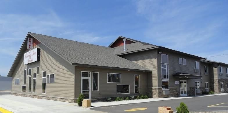 Canby Inn & Suites