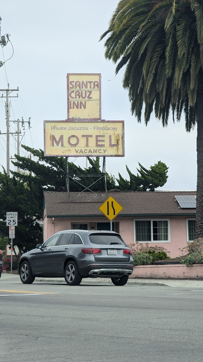 Santa Cruz Inn