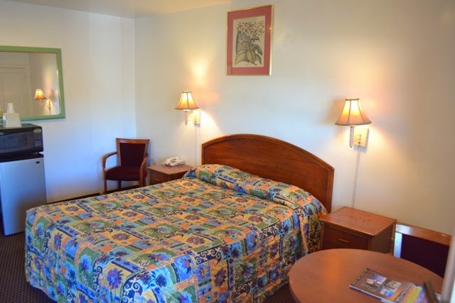 Santa Cruz Inn photo 2
