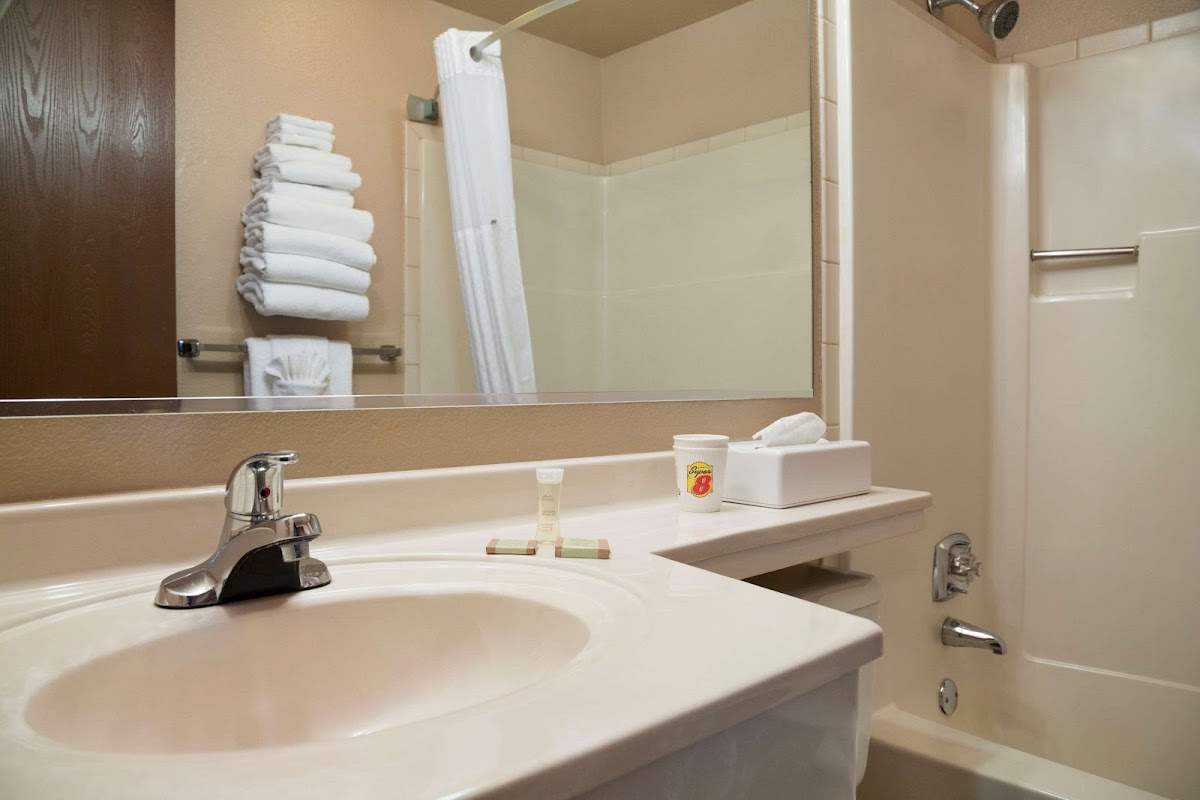 Super 8 by Wyndham Coeur d'Alene photo 3