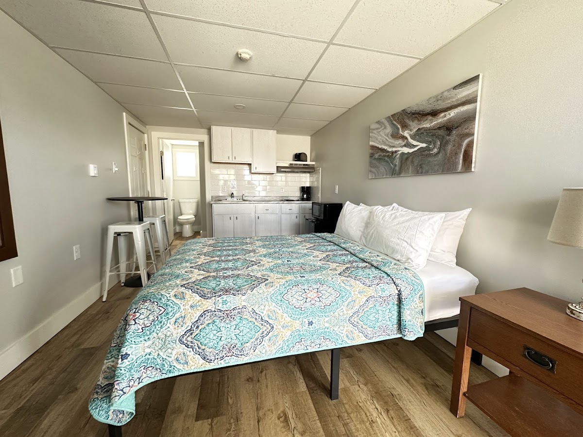Abellona Inn & Suites photo 2