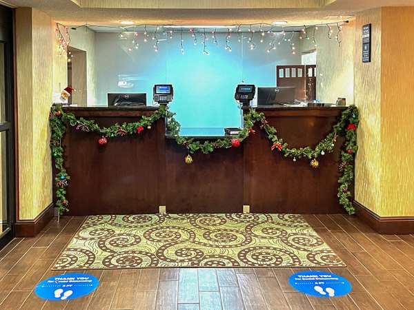 Comfort Inn Darien - North Brunswick photo 2