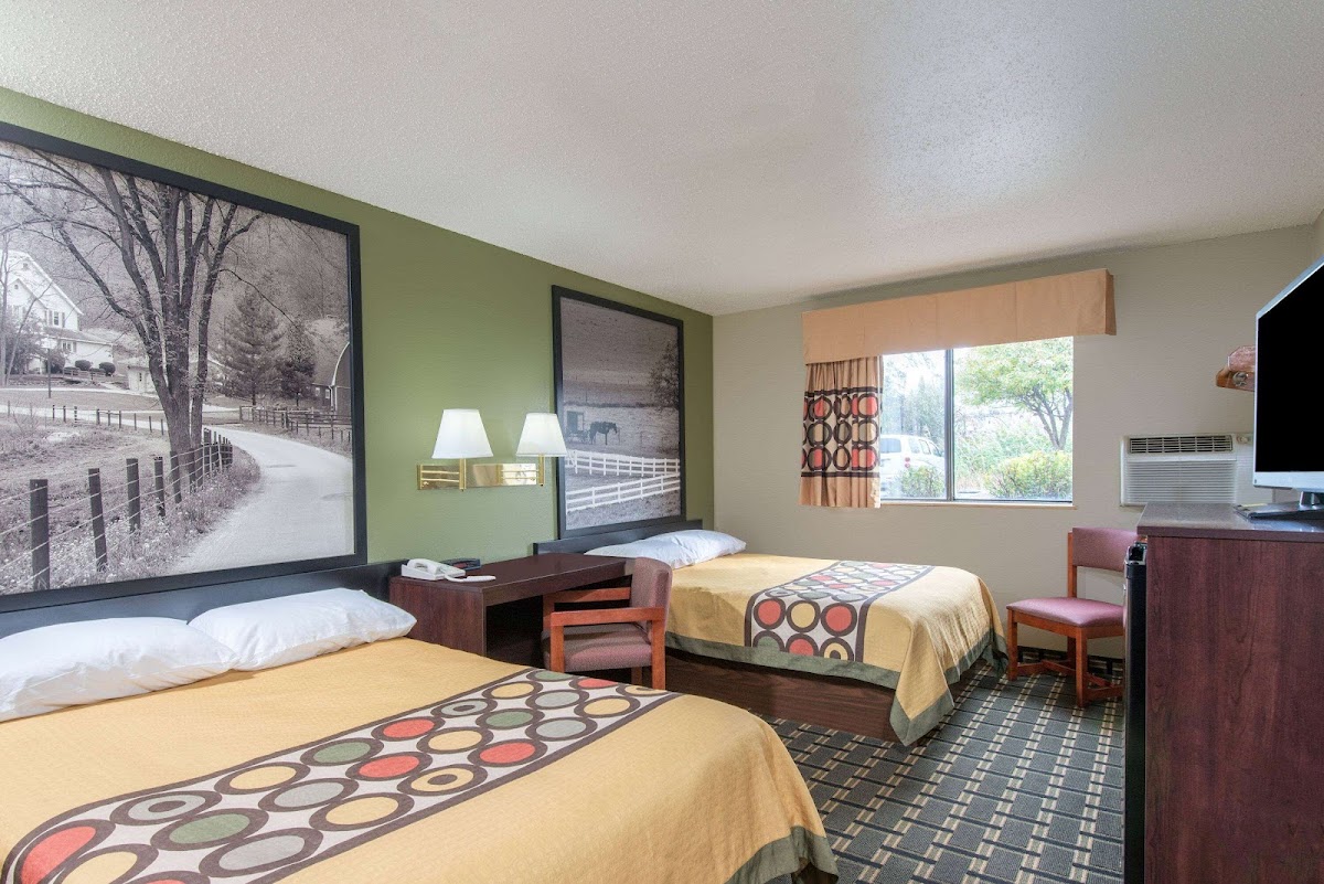 Super 8 by Wyndham Youngstown/Austintown photo 2
