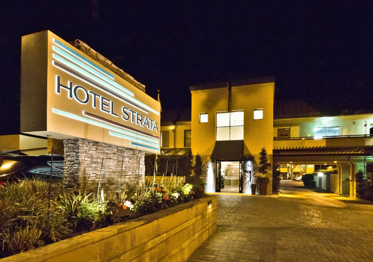 Hotel Strata