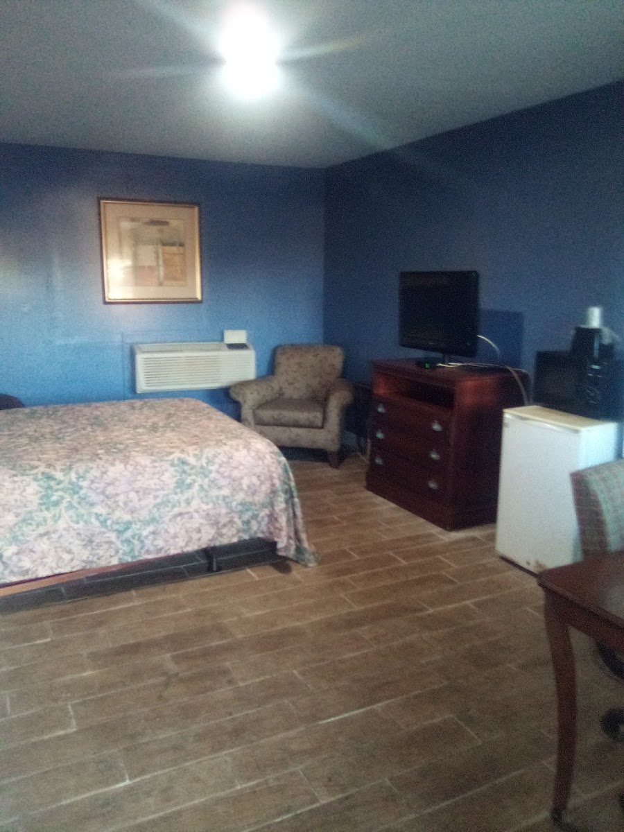 Walker’s deluxe motel