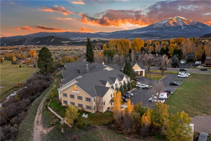 Comfort Inn & Suites Carbondale on the Roaring Fork