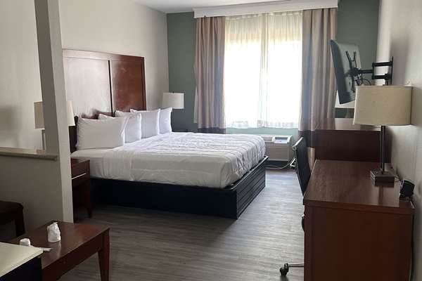 Quality Suites Waldorf photo 2
