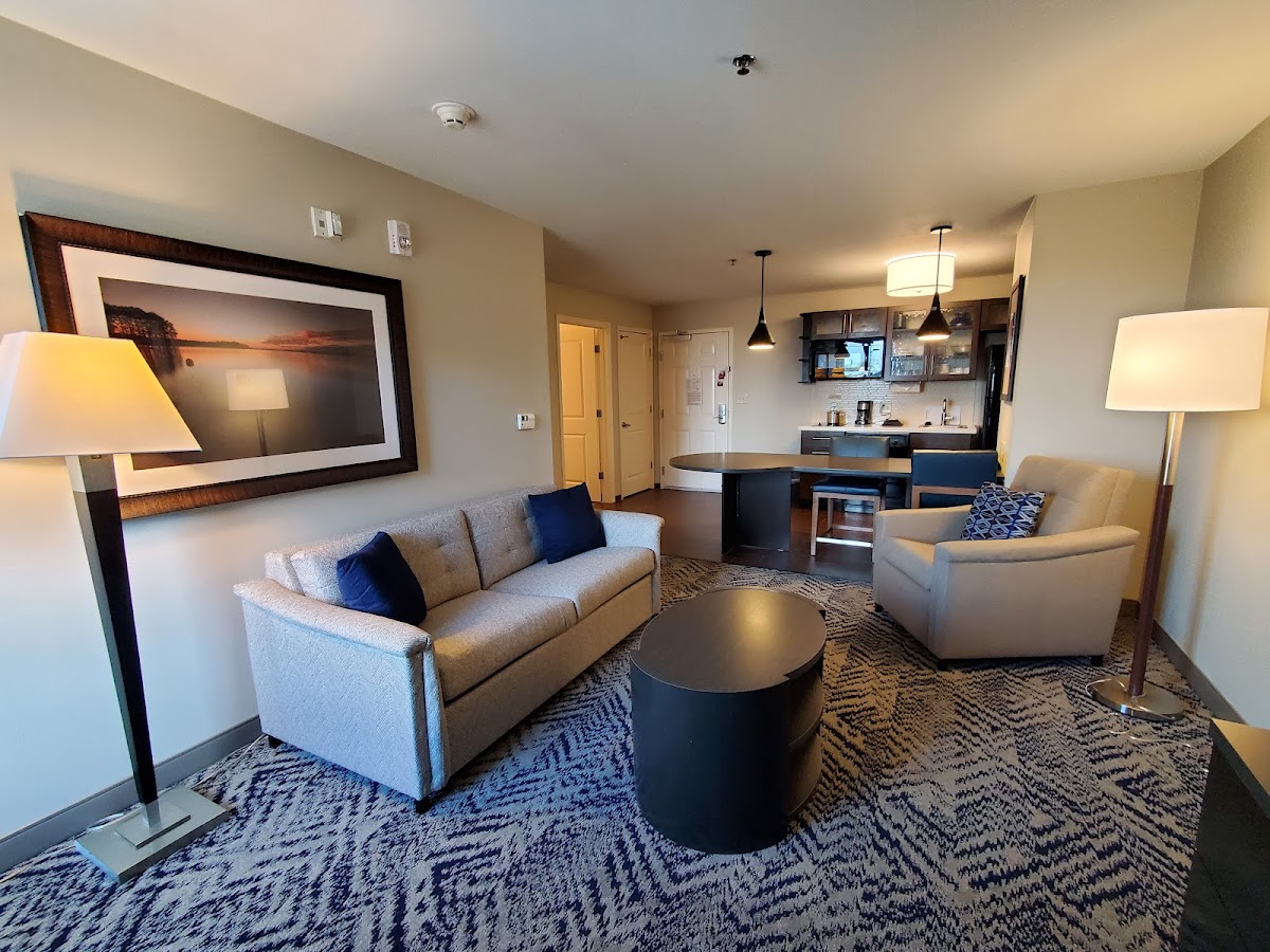 Candlewood Suites Lake Charles South, an IHG Hotel photo 3