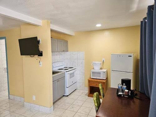 Westernaire Motel photo 2