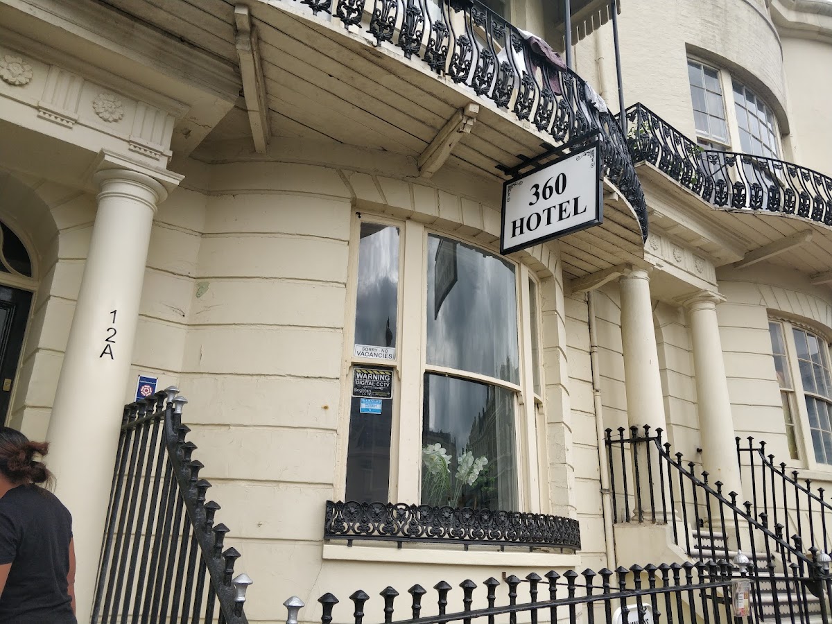 Hotel 360