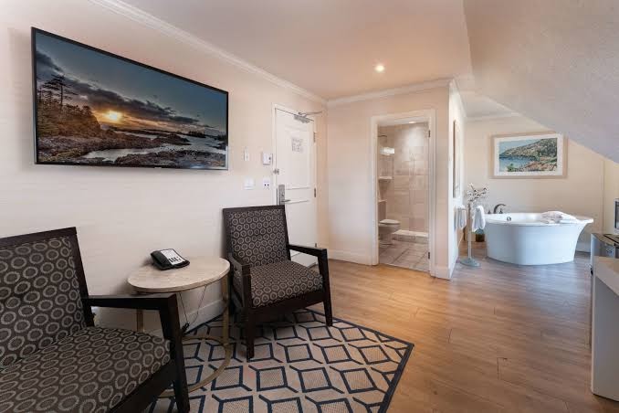 Prestige Beach House Kelowna, member of WorldHotels Crafted photo 3