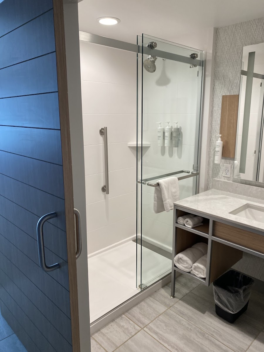 Hilton Garden Inn Columbus Easton photo 2