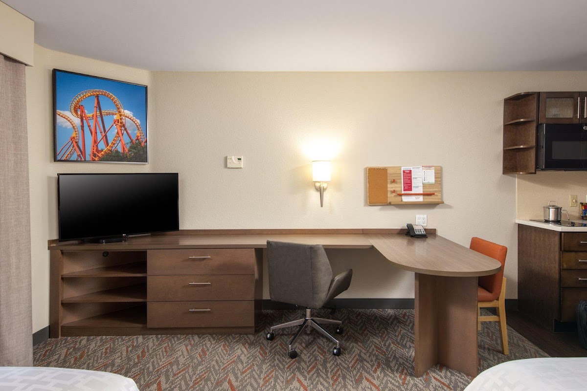 Candlewood Suites Anaheim - Resort Area by IHG photo 2