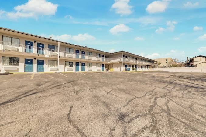 Motel 6 Austin, TX - Airport - South photo 3