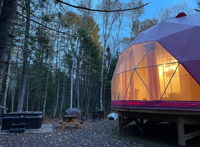Lake View Glamping