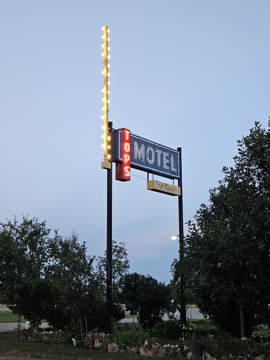 Top's Motel photo 3