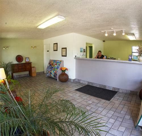 E-Z 8 Motel Old Town photo 2