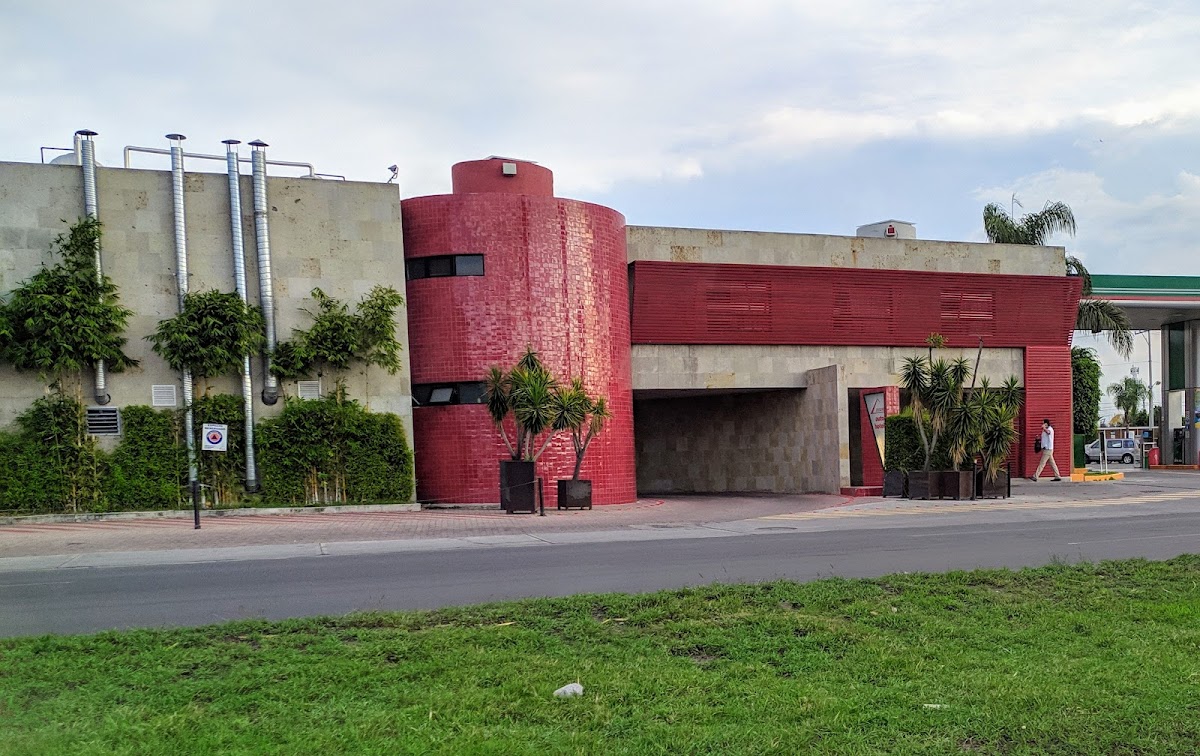 Auto Hotel Luxor