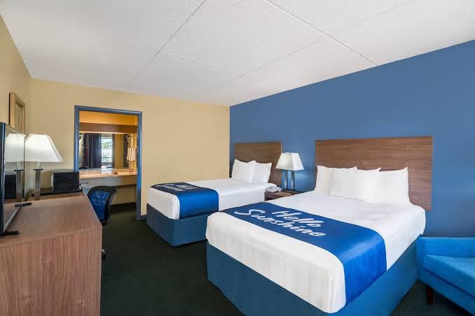 Days Inn by Wyndham Florence Downtown