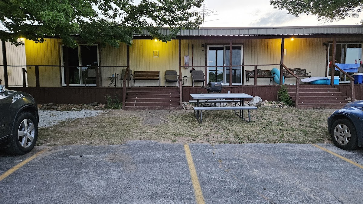 Southwinds Motel LLC
