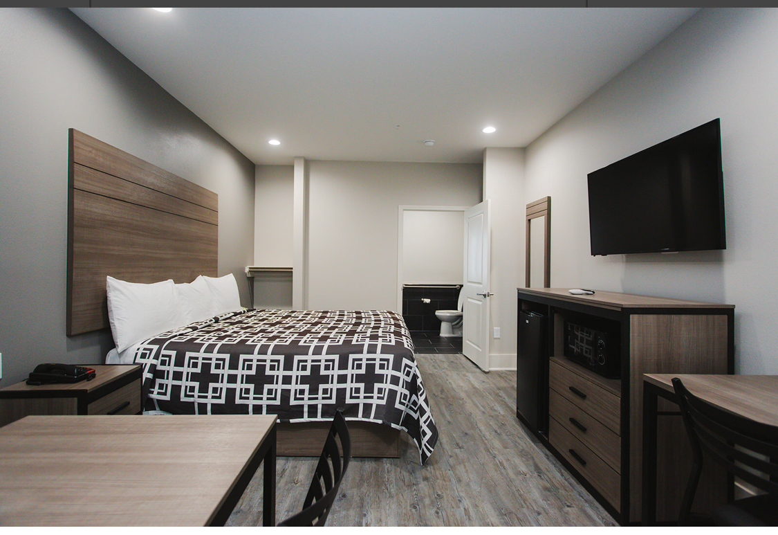 Palace Inn Conroe photo 2