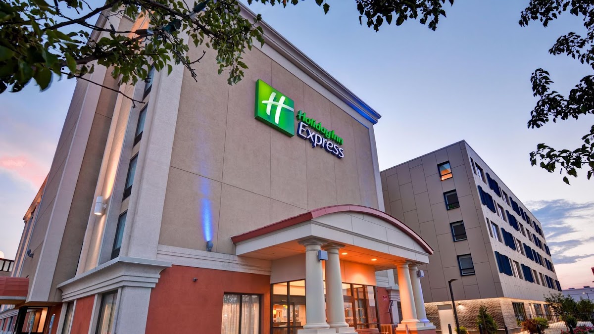 Holiday Inn Express Boston by IHG photo 3
