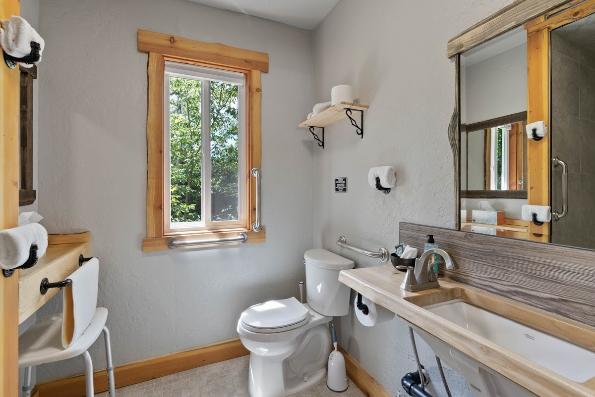 Lake Village Lodge photo 3