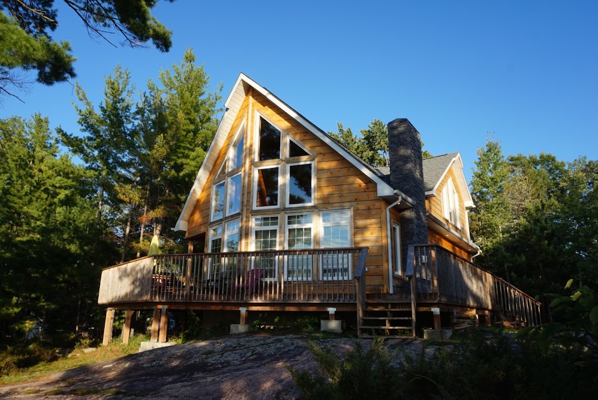 Sunset Cove Lodge