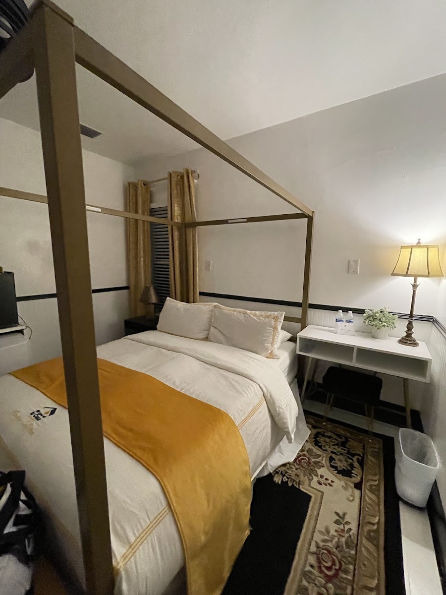 The Mansion Inn photo 2