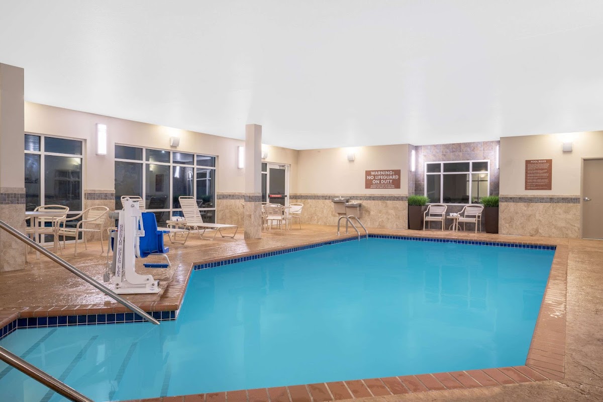 AmericInn by Wyndham Windom photo 3