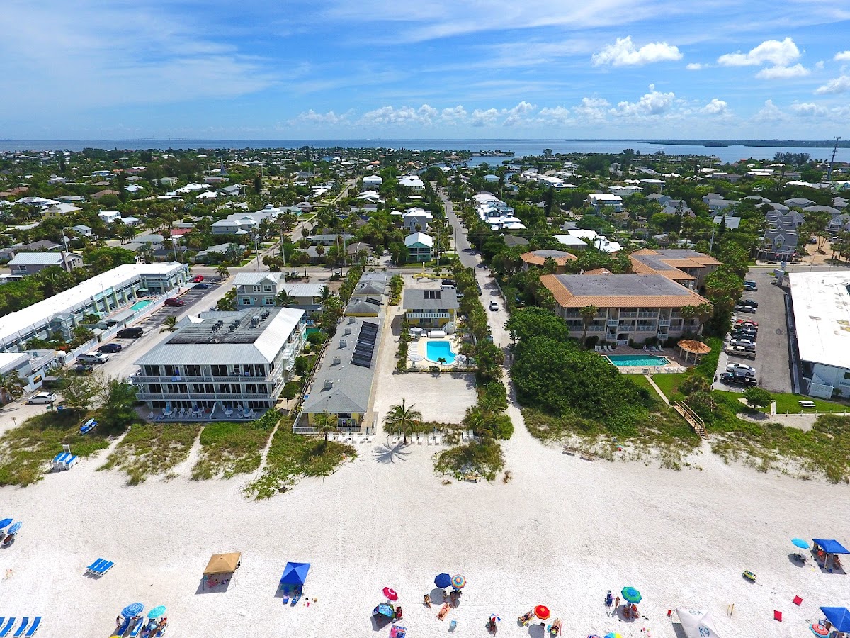 White Sands Beach Resort - Anna Maria Island