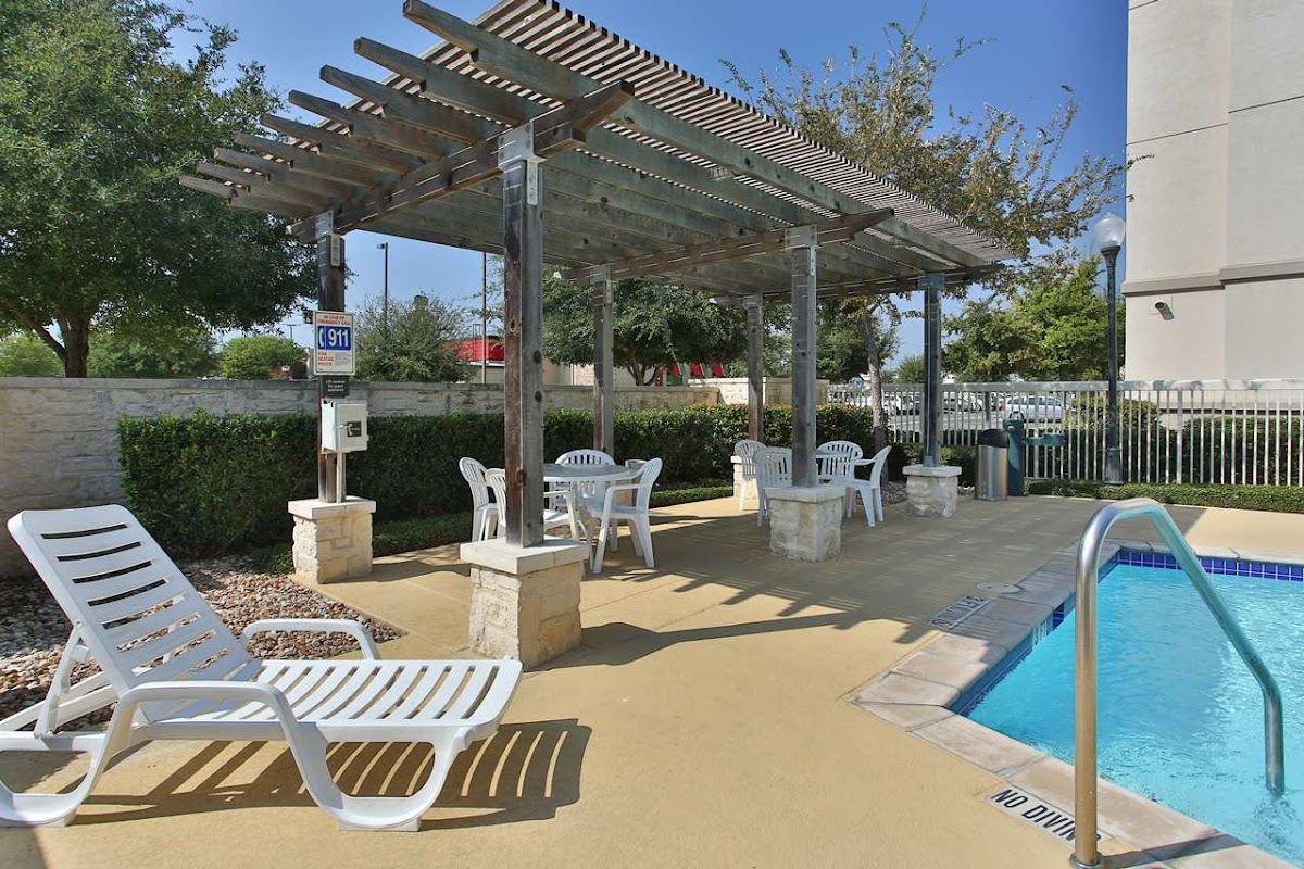 Hampton Inn & Suites Schertz photo 3
