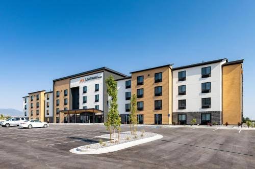 LivAway Suites Syracuse photo 3